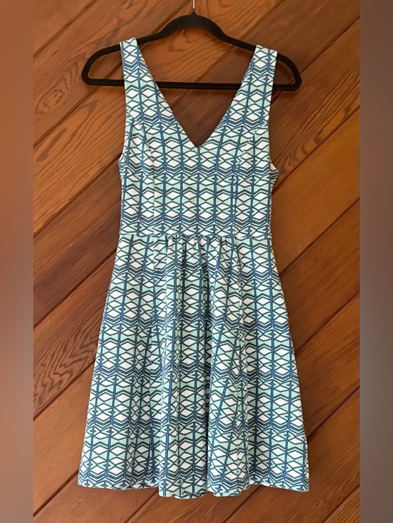 Maeve Dresses & Skirts - Maeve Anthropologie Geometric Fit Flare Mini Dress Size 6 Mint Navy Cutout Back